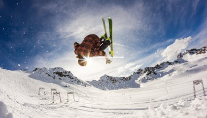 c7c7.app-篮球赛场风云突变 决胜时刻悬念迭起